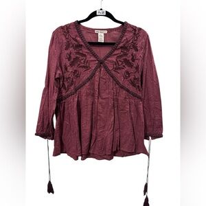 Boho Purple Embroidered Blouse. EUC